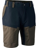 Shorts Strike, Deerhunter