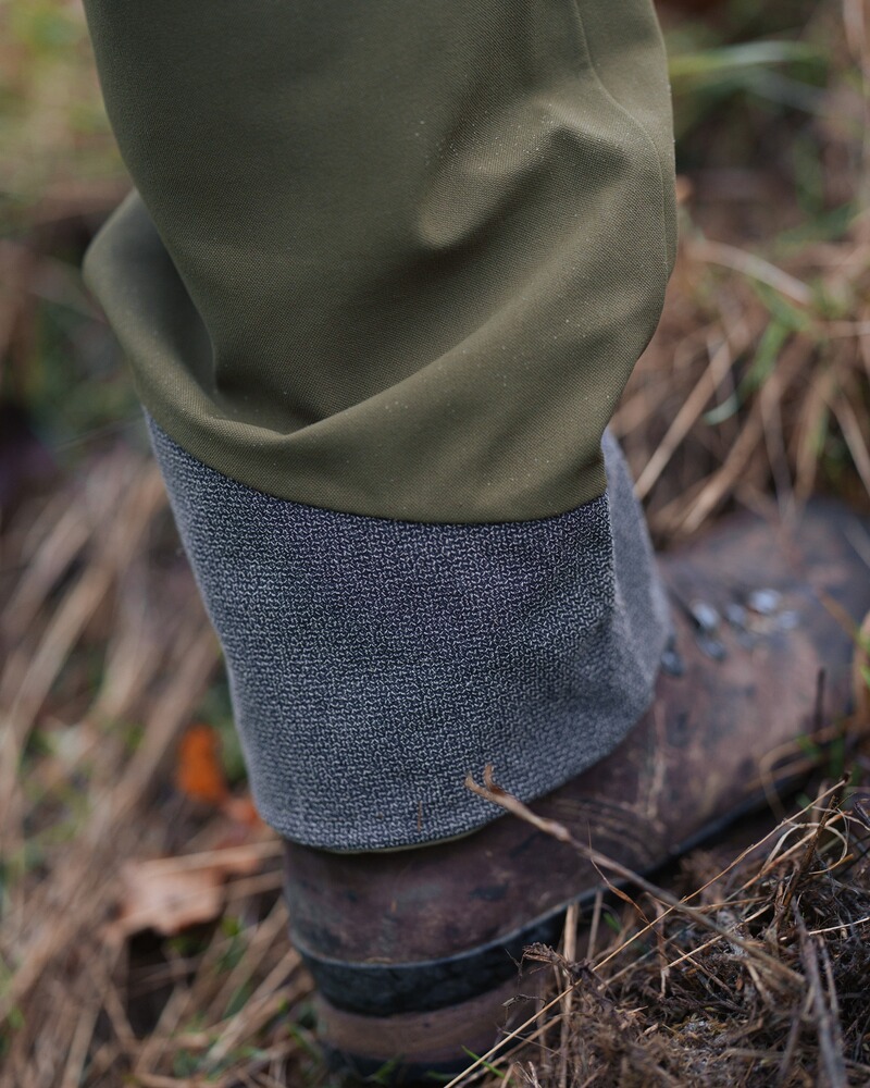 Hose Striker SL, Blaser Outfits