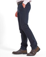 Chino Chichester, Schöffel Country