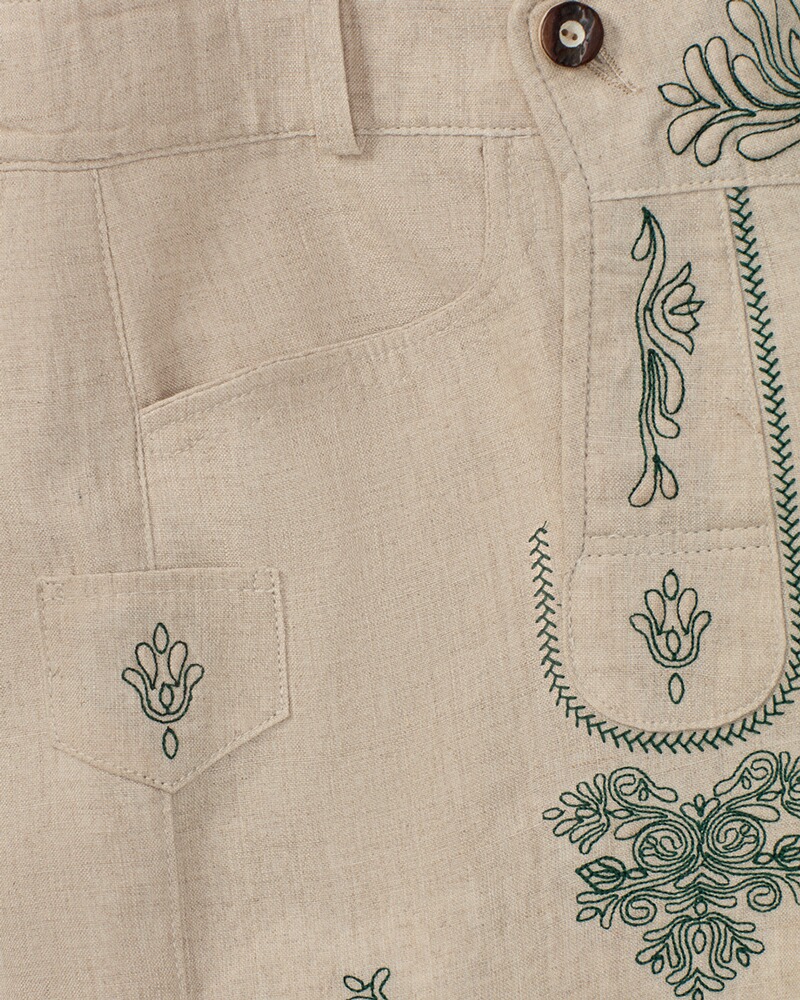 Kurze Leinen-Trachtenhose, Almsach