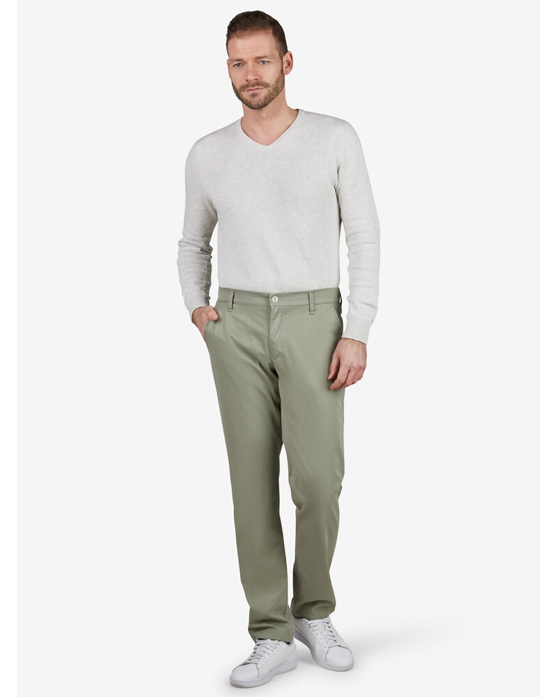 Chino Foxx, Club of Comfort