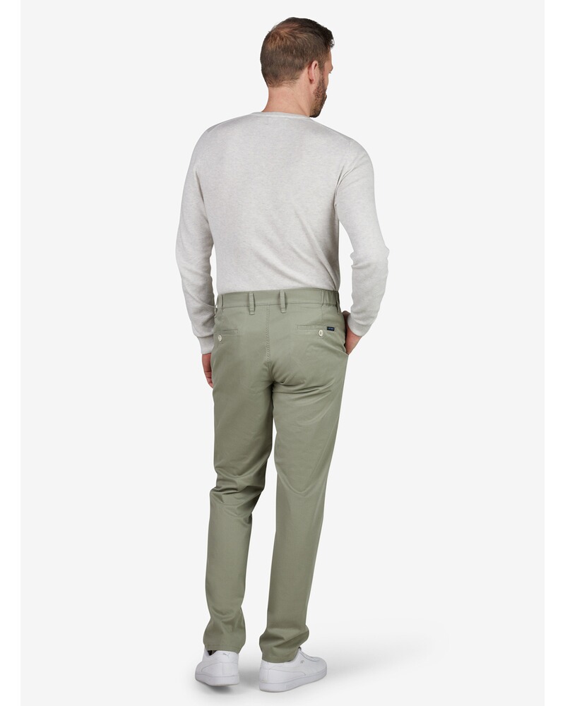 Chino Foxx, Club of Comfort