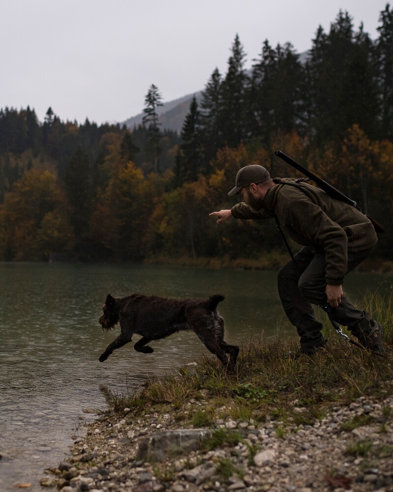 Hose Strike, Deerhunter