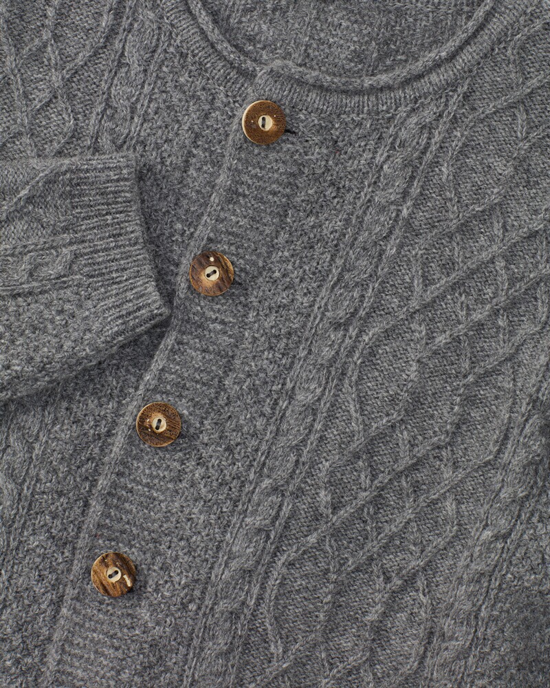 Zopfstrickjacke, Luis Steindl