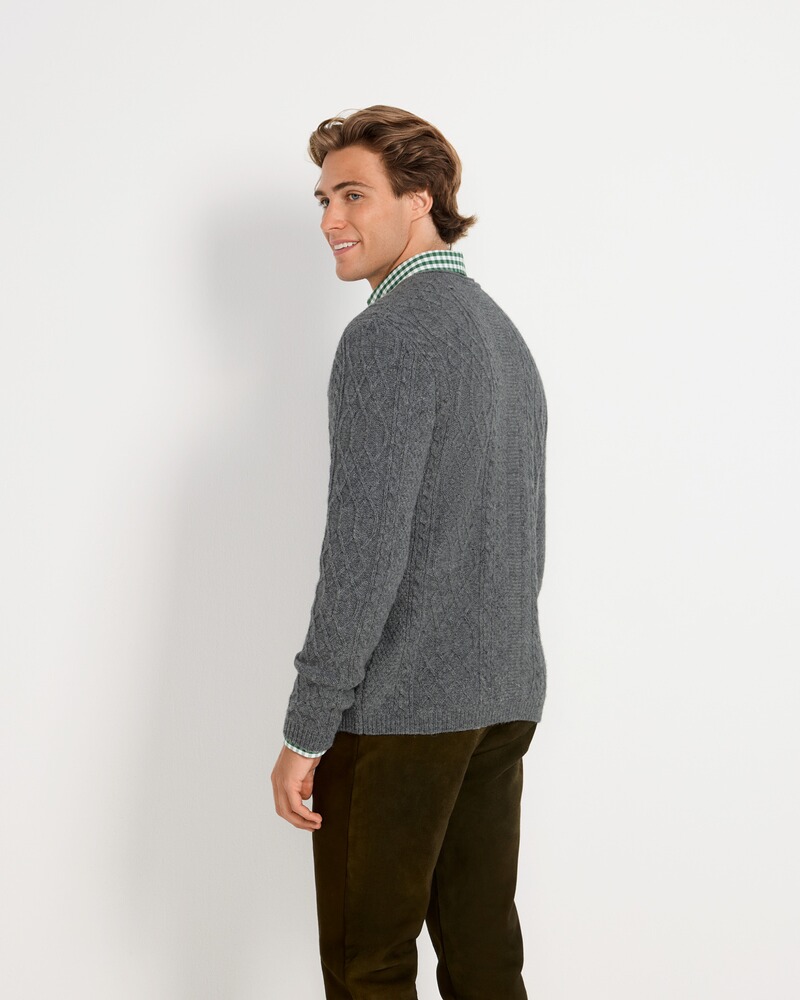 Zopfstrickjacke, Luis Steindl