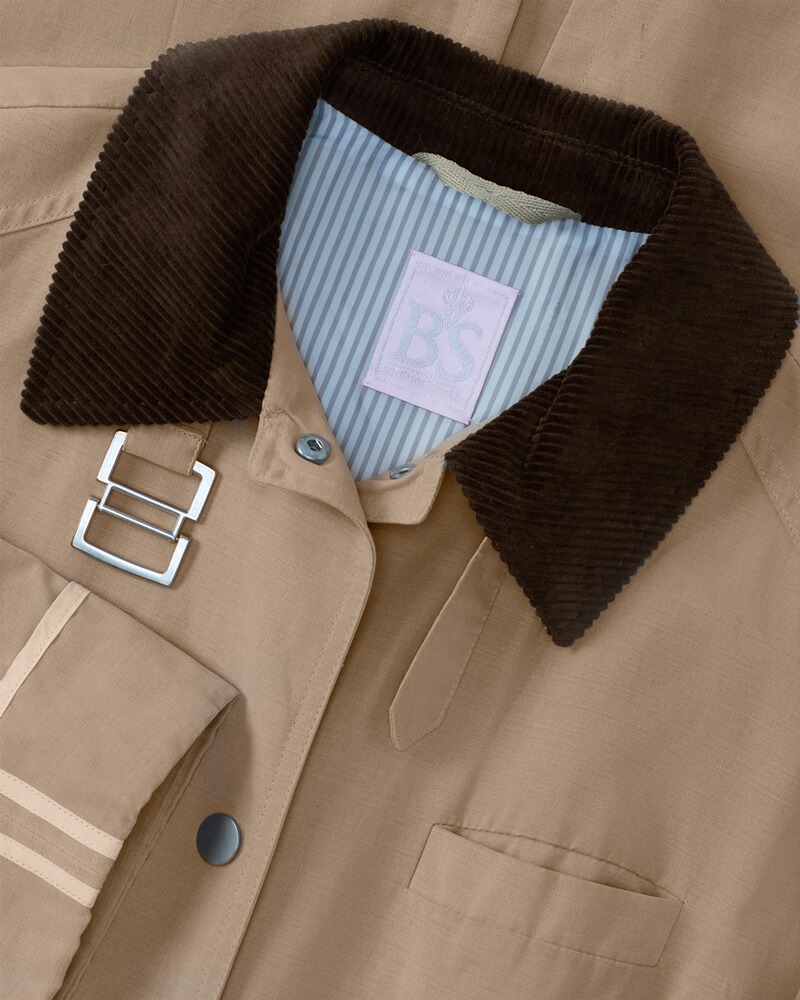 Wachsmantel, Brigitte von Schönfels