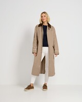 Wachsmantel, Brigitte von Schönfels