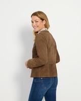Kragenlose Lederjacke, Luis Steindl