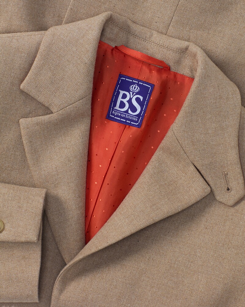 Blazer, Brigitte von Schönfels