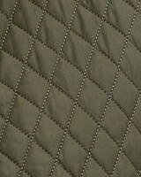 Steppweste Basswood, Barnes