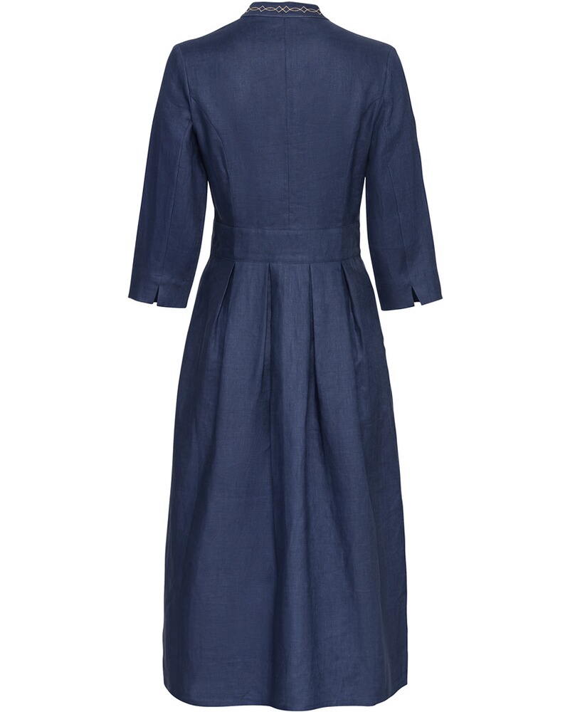 Leinenkleid, Luis Steindl