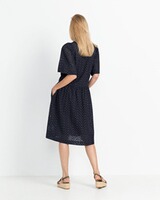 Kleid mit Lochmuster, UTG