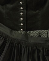 Langes Samt-Dirndl, Luis Steindl