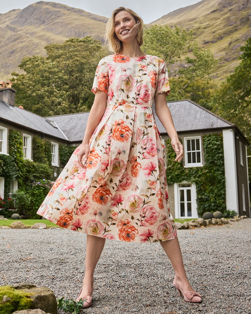 Halbarm-Kleid mit Rosendruck, HIGHMOOR