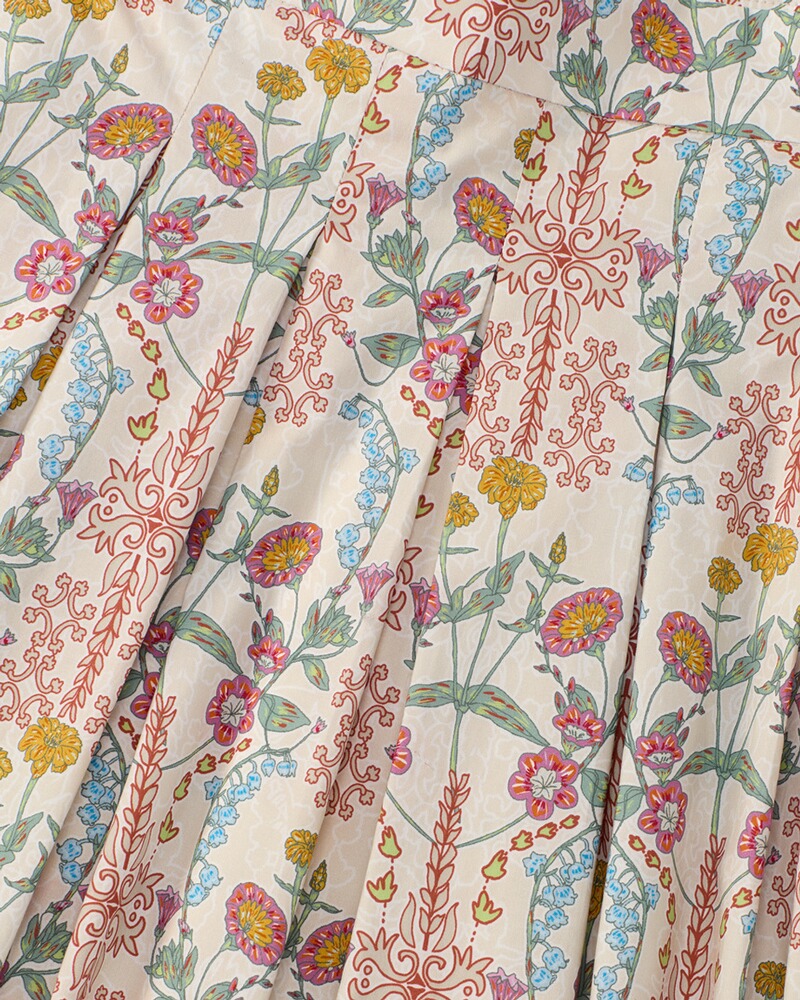 Faltenrock, White Label