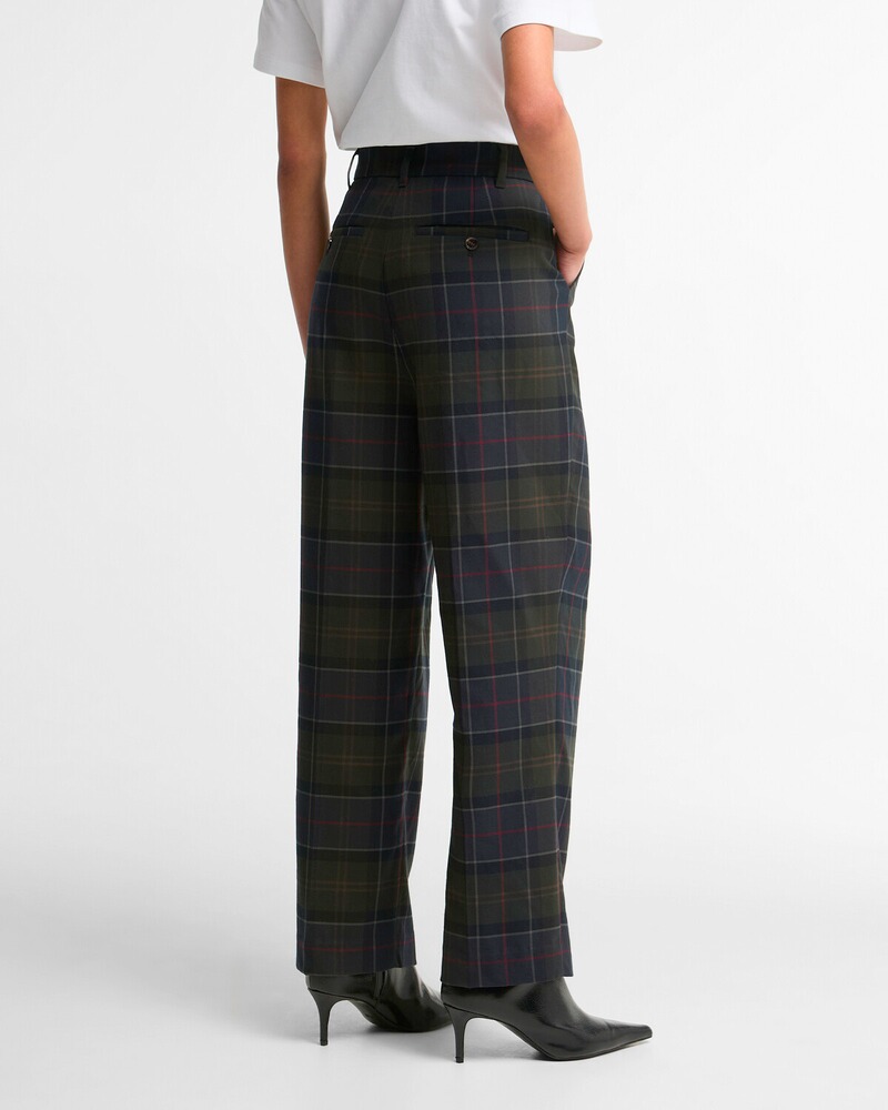Hose Delilah, Barbour