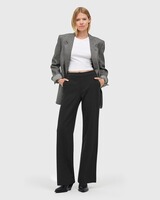 Hose Chiara, MAC