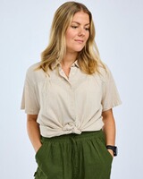 Halbarm-Bluse Värnamo, Pinewood