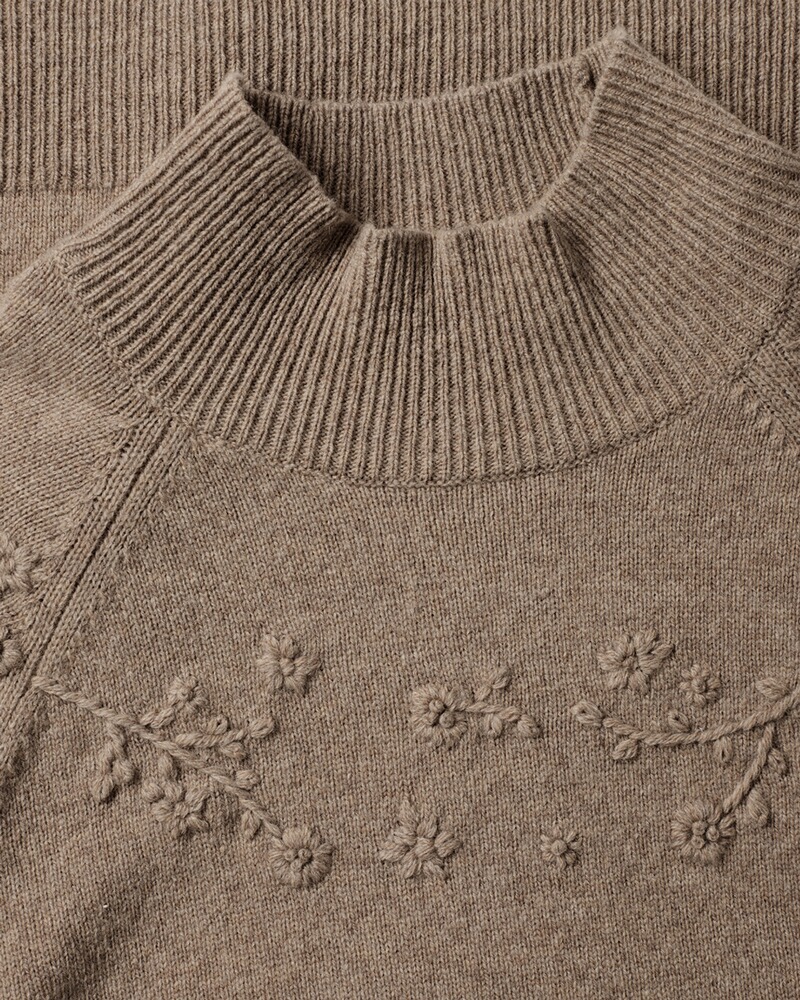 Stehkragenpullover mit Stickerei, REITMAYER