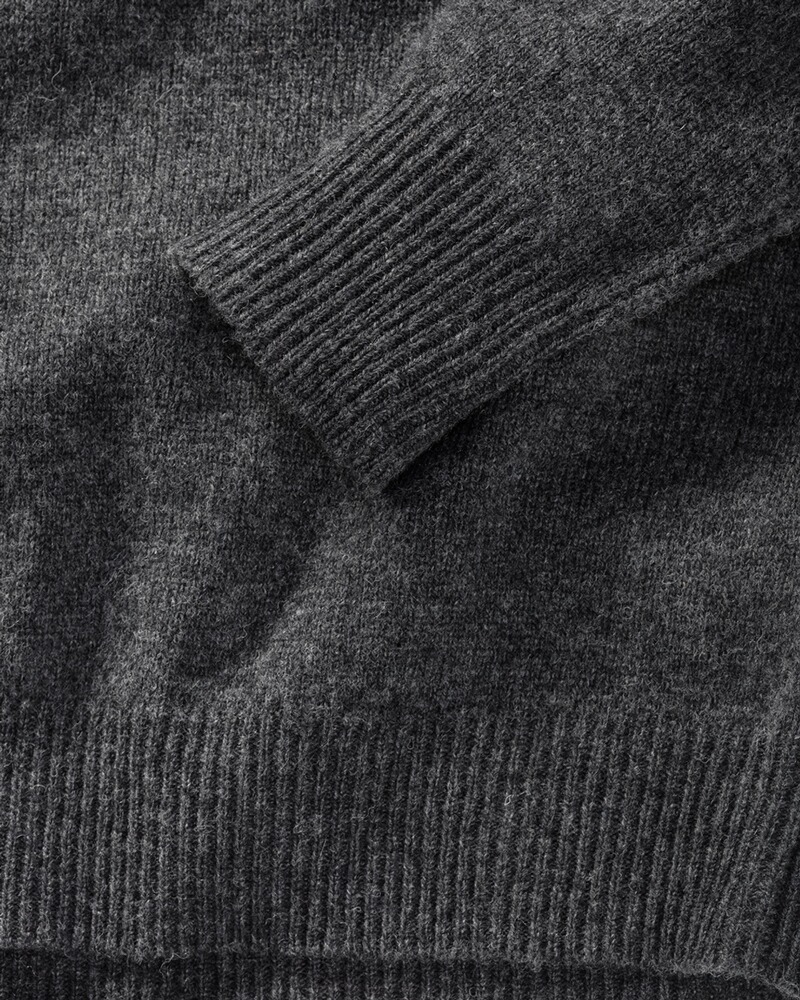 V-Pullover aus Lambswool, HIGHMOOR