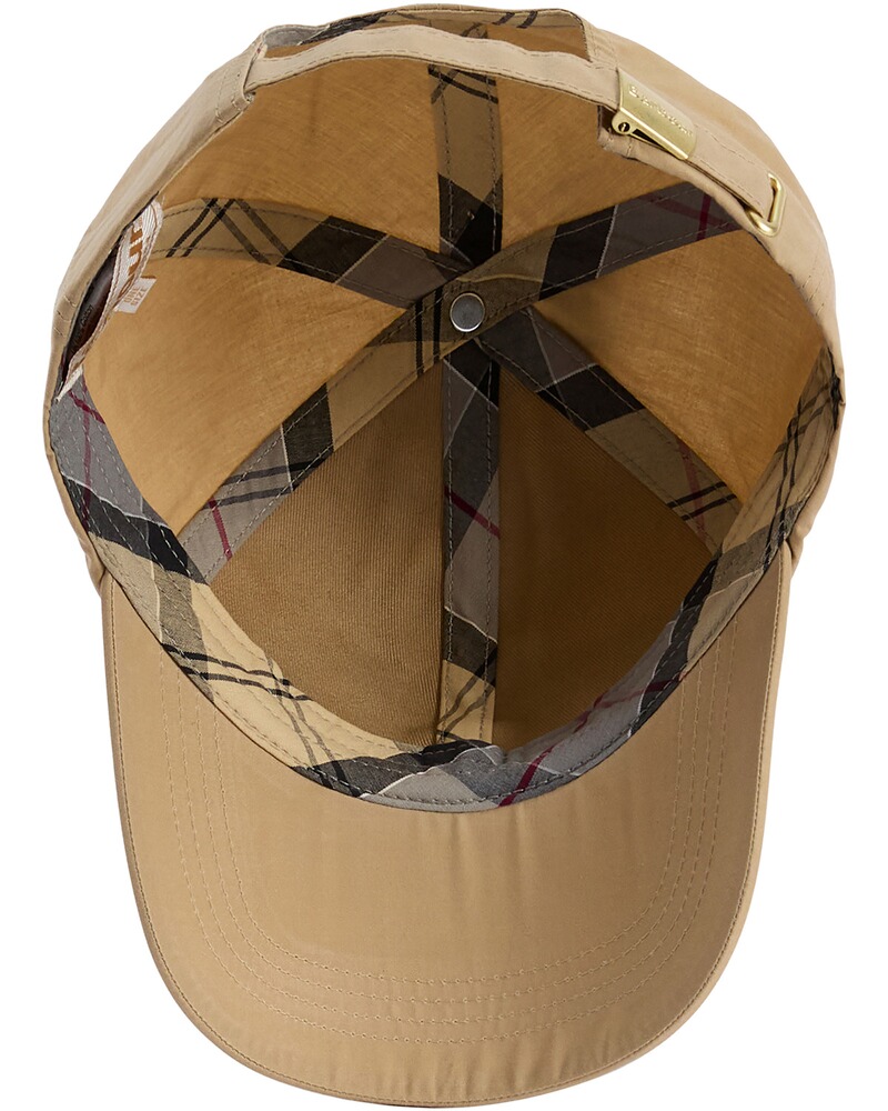 Cap Mya, Barbour