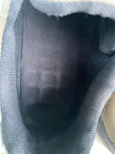 Bewertungsbild zu der Überschrift Sohle durchgetreten