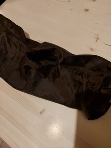 Bewertungsbild zu der Überschrift Robuste Hose mit Überarbeitungsbedarf
