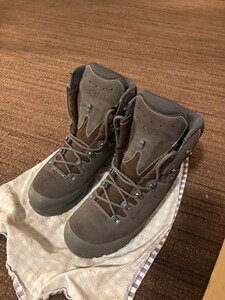 Bewertungsbild zu der Überschrift Überraschend warm, perfekt im Sitz und absolut hochwertig